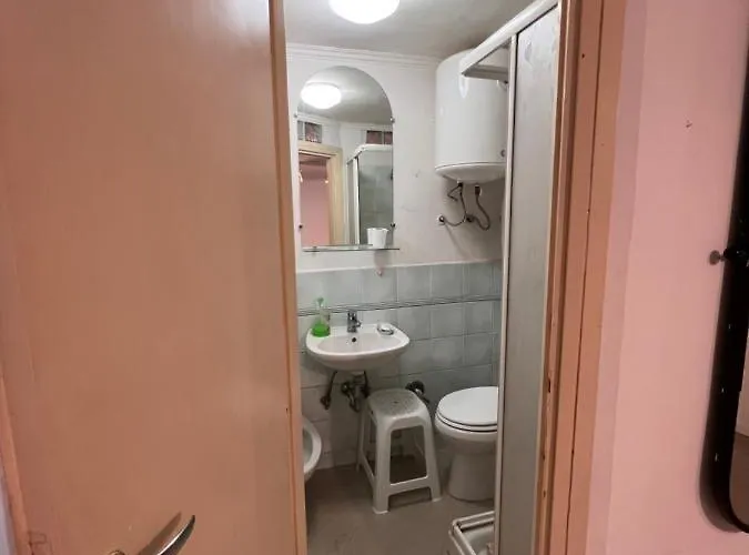 Apartament Monolocale A Mostacciano